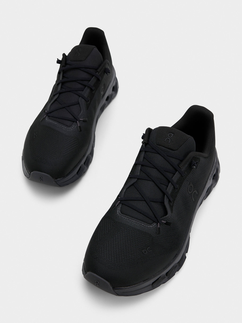 ON Men's Cloudtilt Sneaker - Saint Bernard