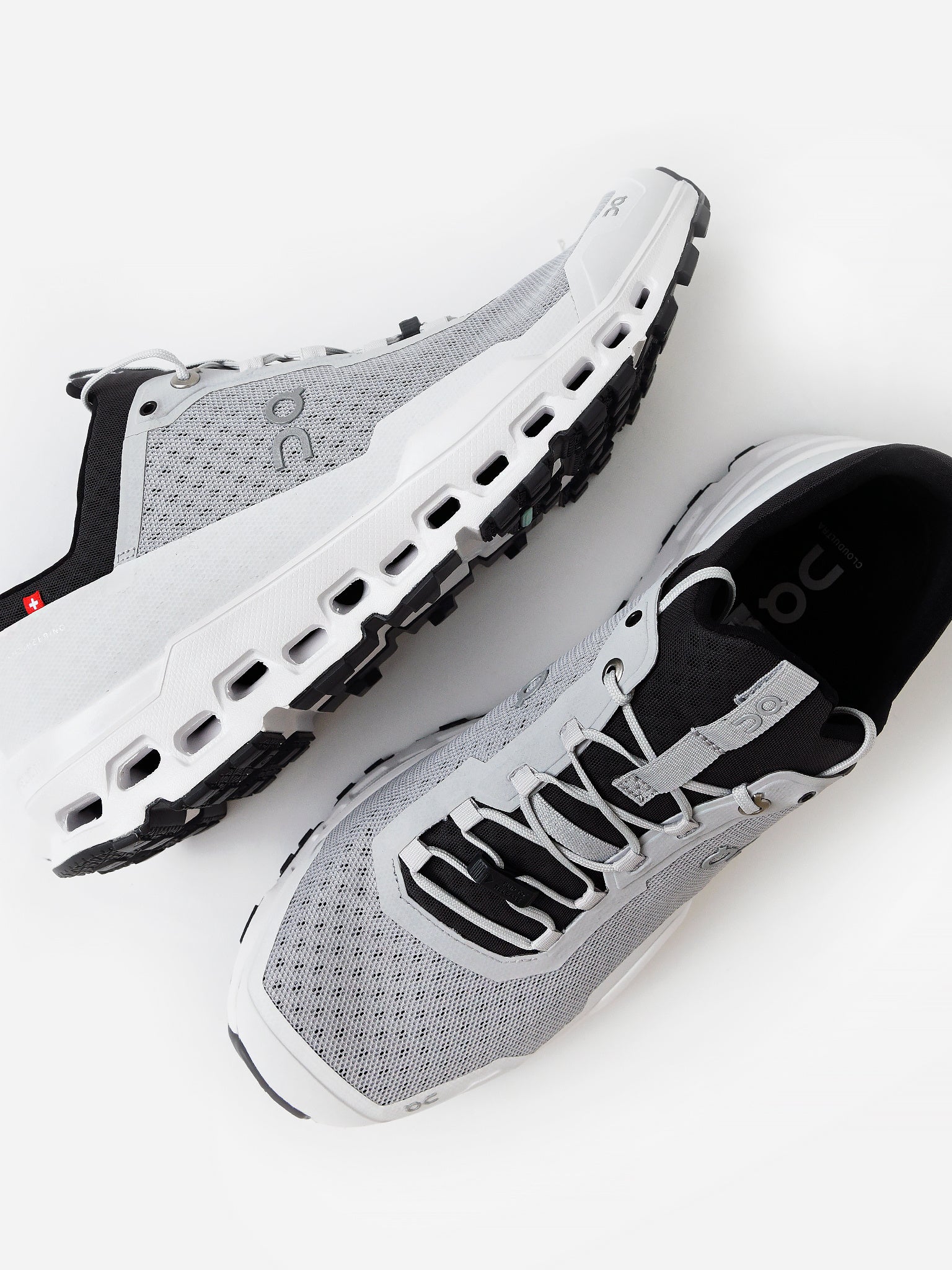 ON Men's Cloudultra Trail Running Shoe - Saint Bernard