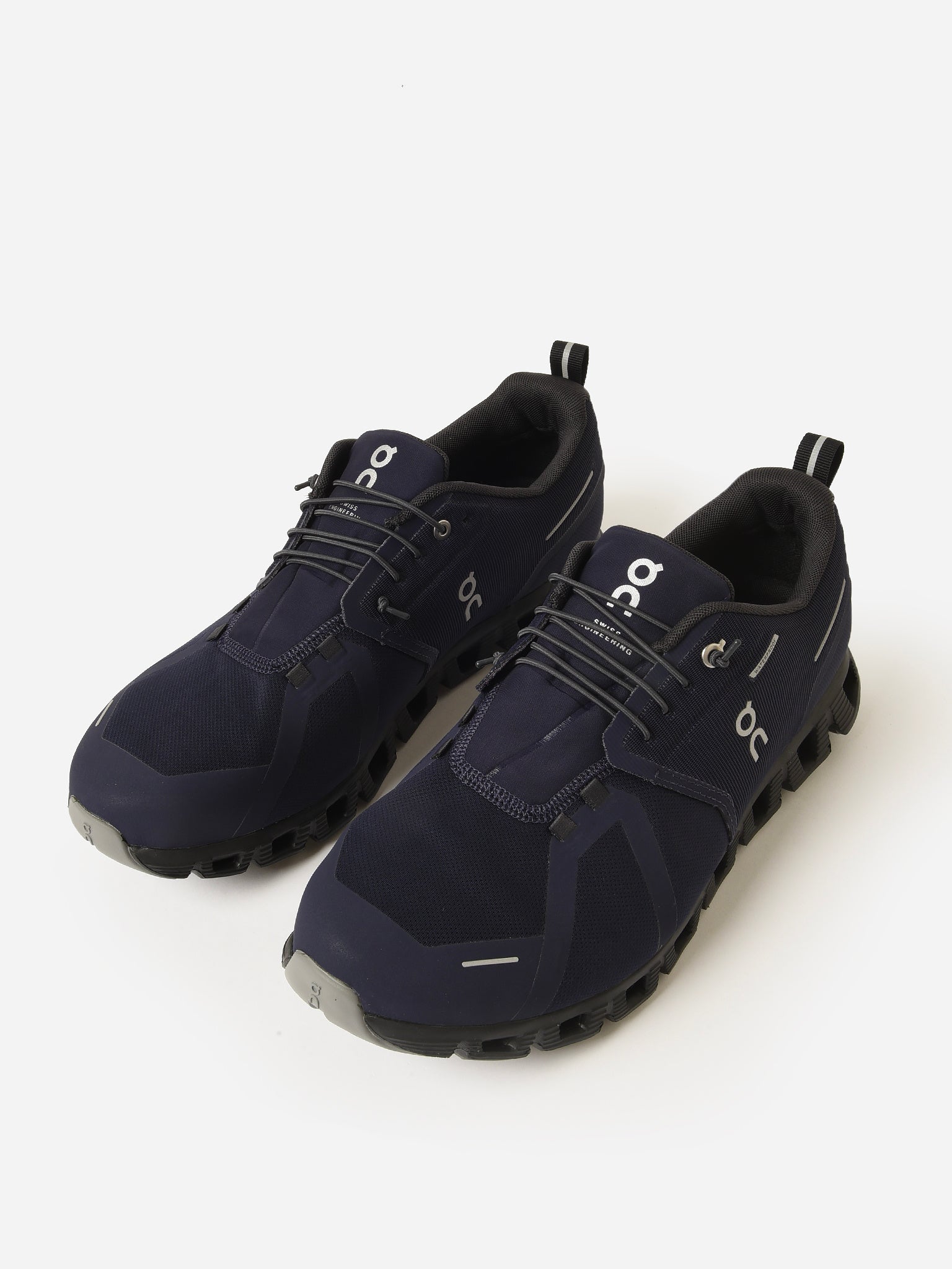 ON Men's Cloud 5 Waterproof Sneaker – Saint Bernard