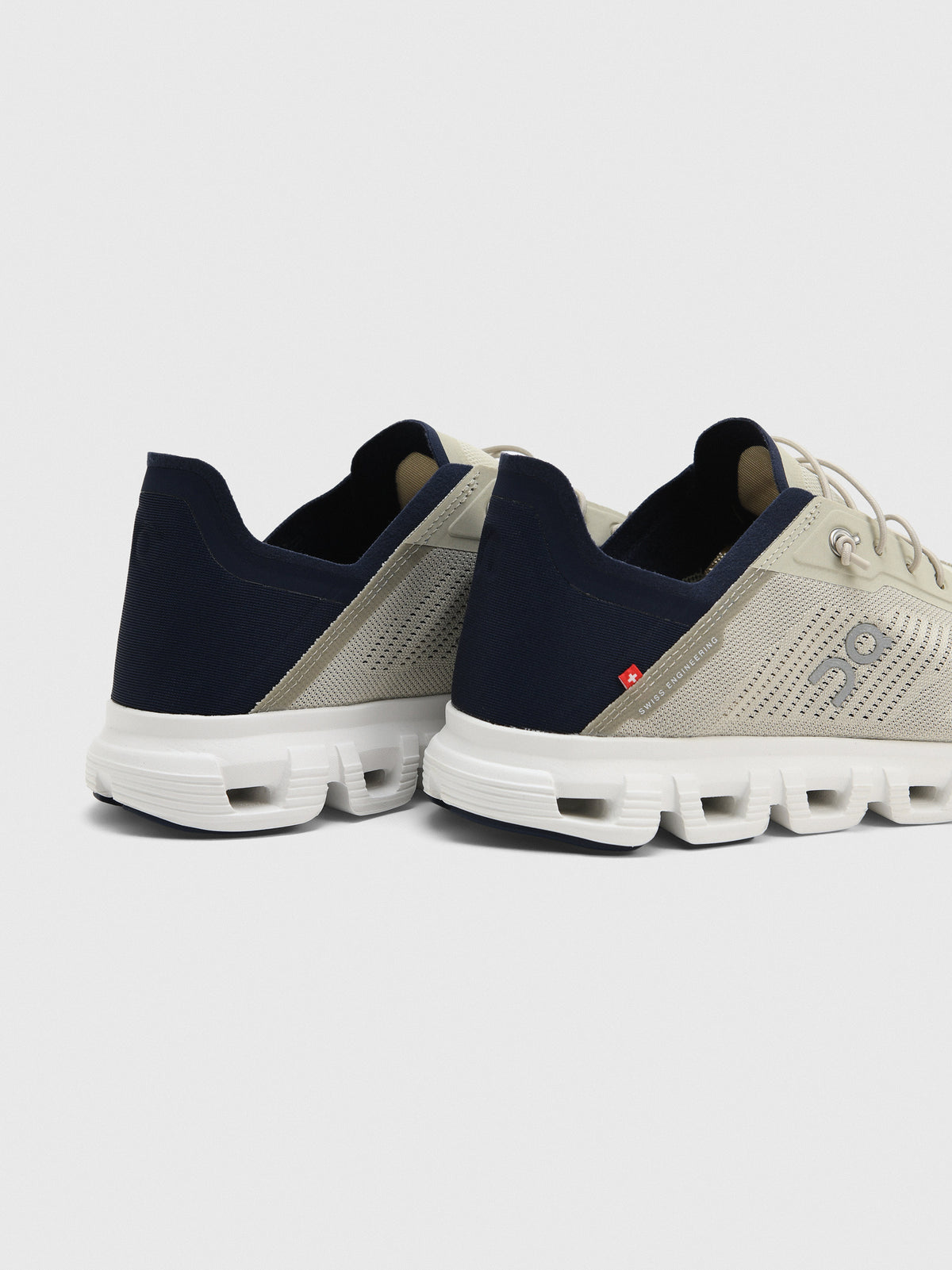 ON Men's Cloud 6 Coast Sneaker - Saint Bernard