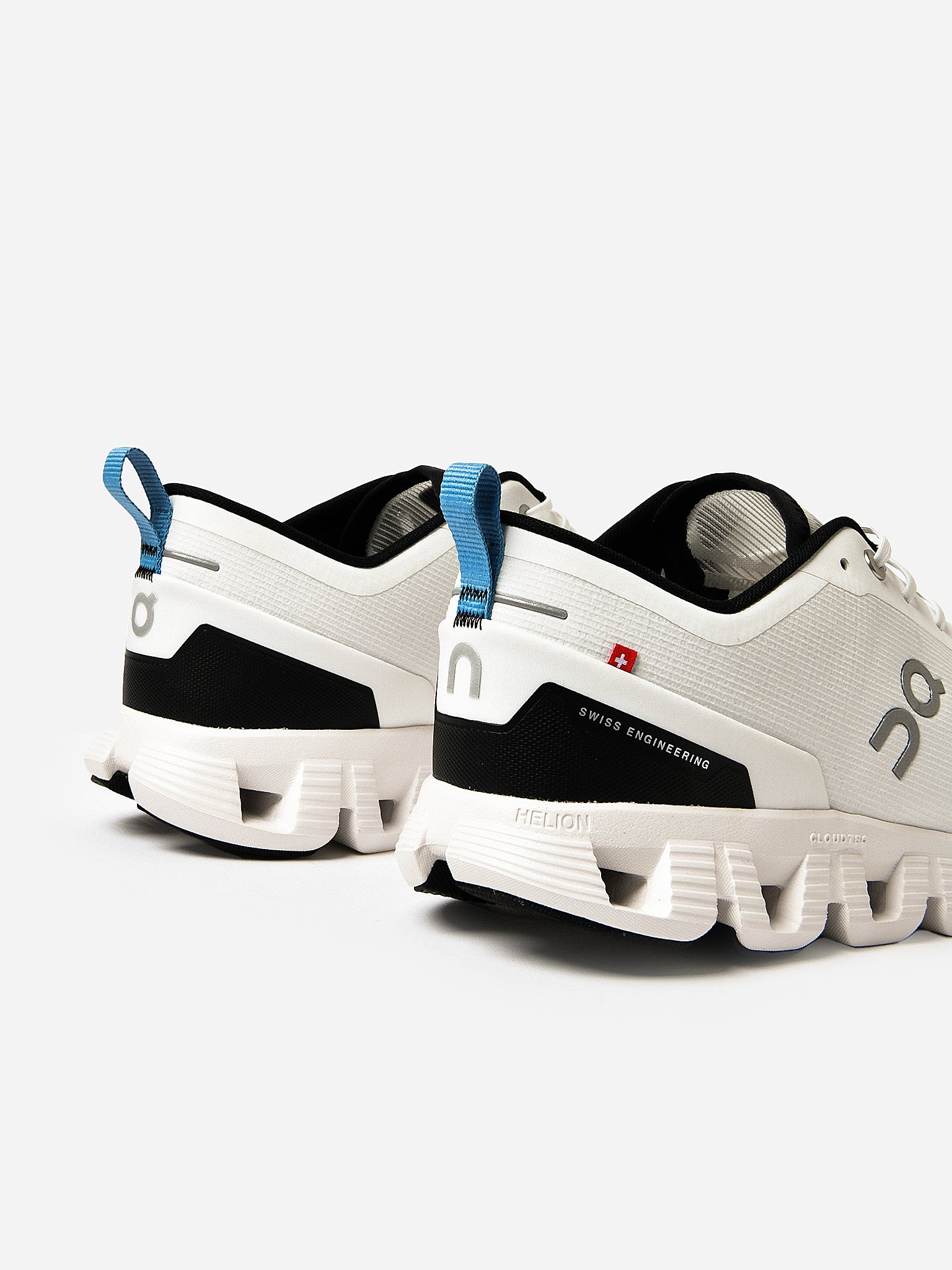 ON Men's Cloud X 3 Shift Sneaker | $159.99 | Saint Bernard