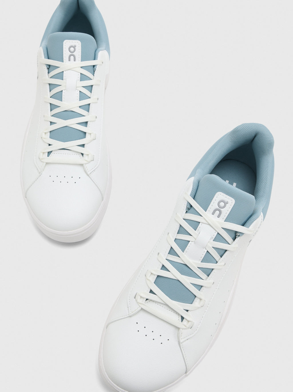 ON Men's The Roger Advantage Sneaker - Saint Bernard