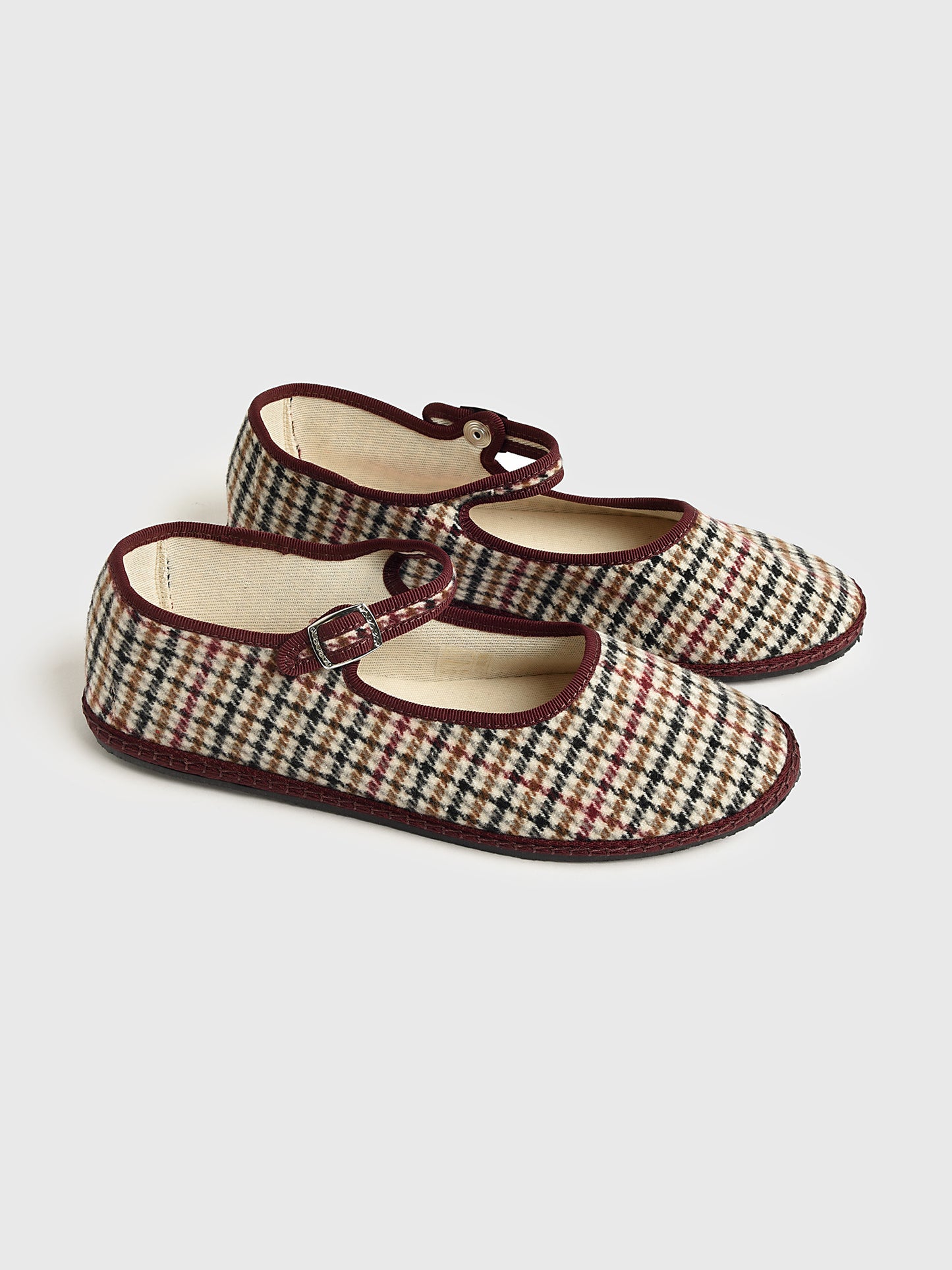 Vibi Venezia Women's Mary Jane Wool Flat - Saint Bernard
