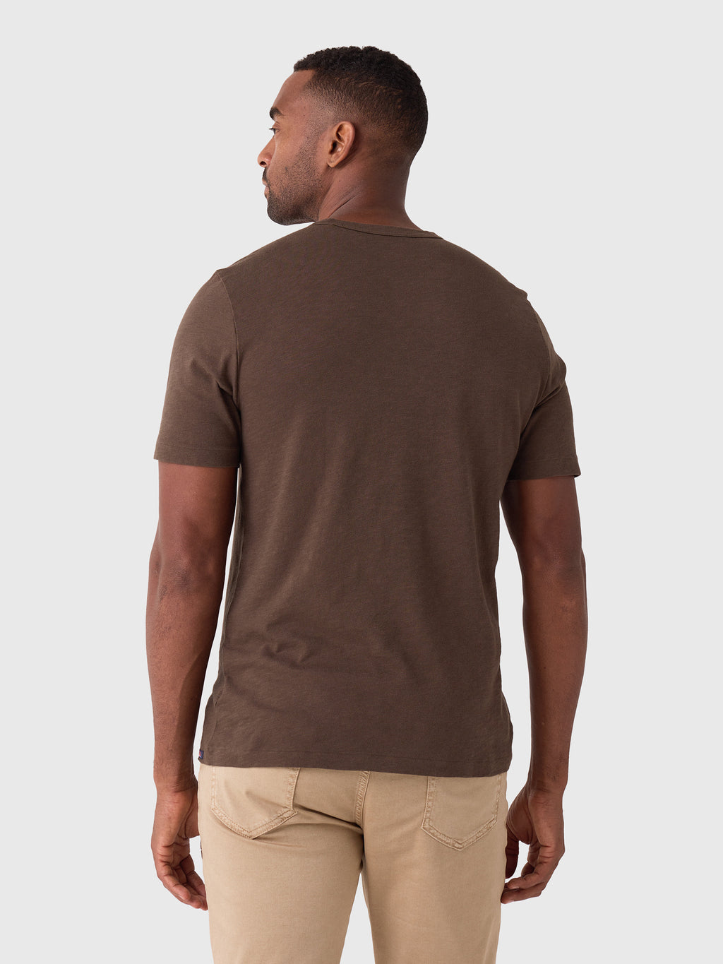 Faherty Brand Men's Sunwashed Regenerative Pocket Tee - Saint Bernard