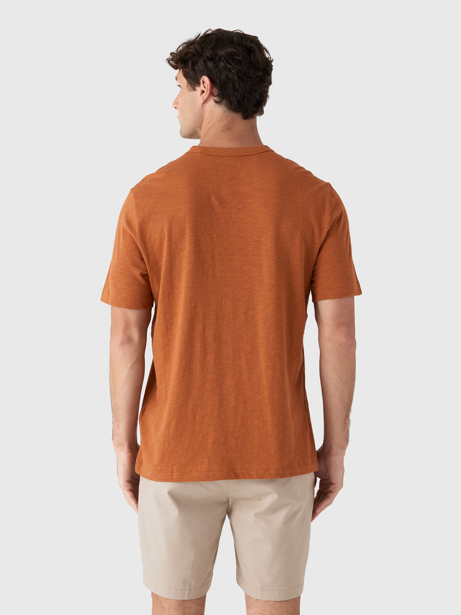 Faherty Brand Men's Sunwashed Regenerative Pocket Tee - Saint Bernard