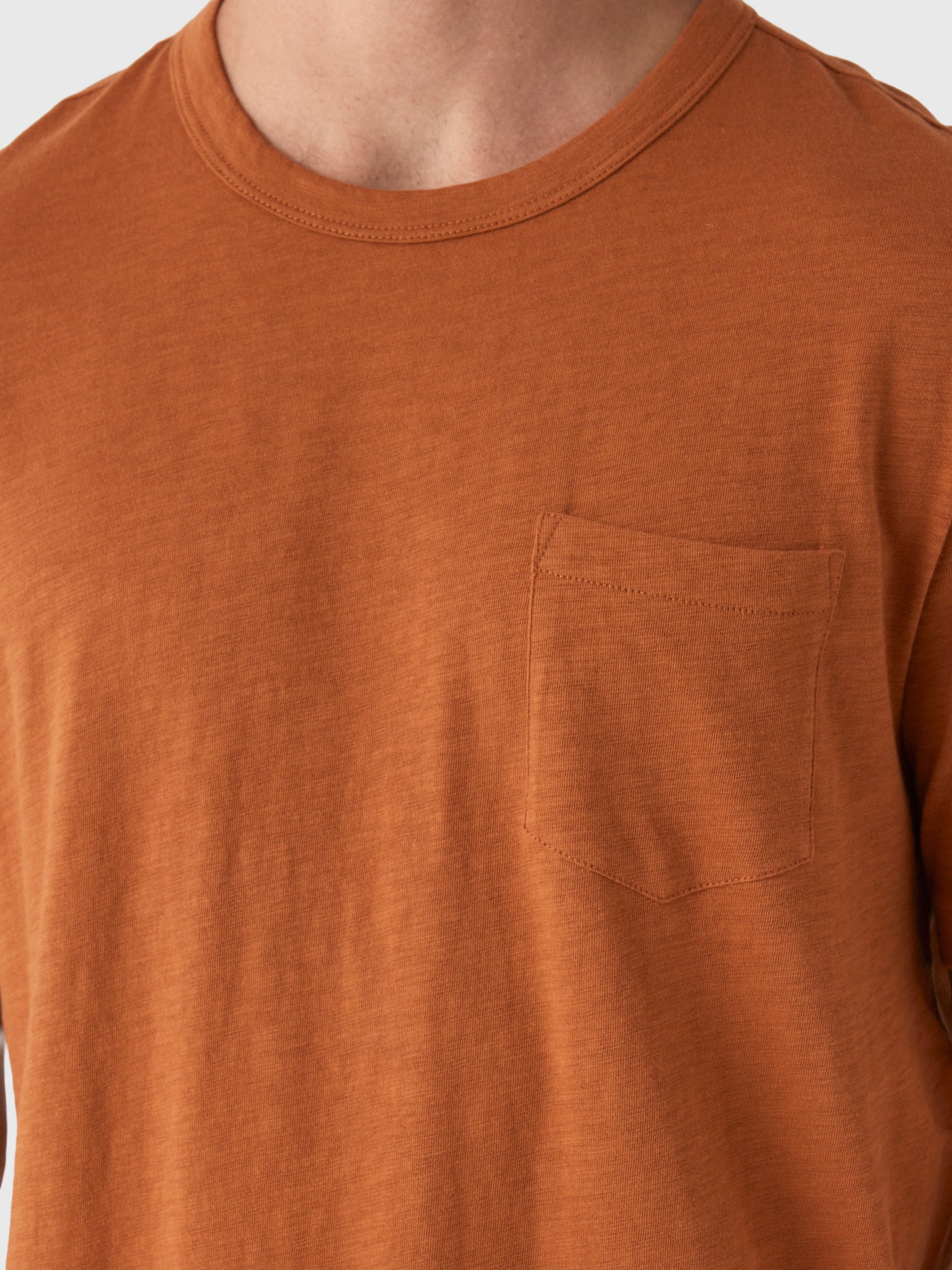 Faherty Brand Men's Sunwashed Regenerative Pocket Tee - Saint Bernard
