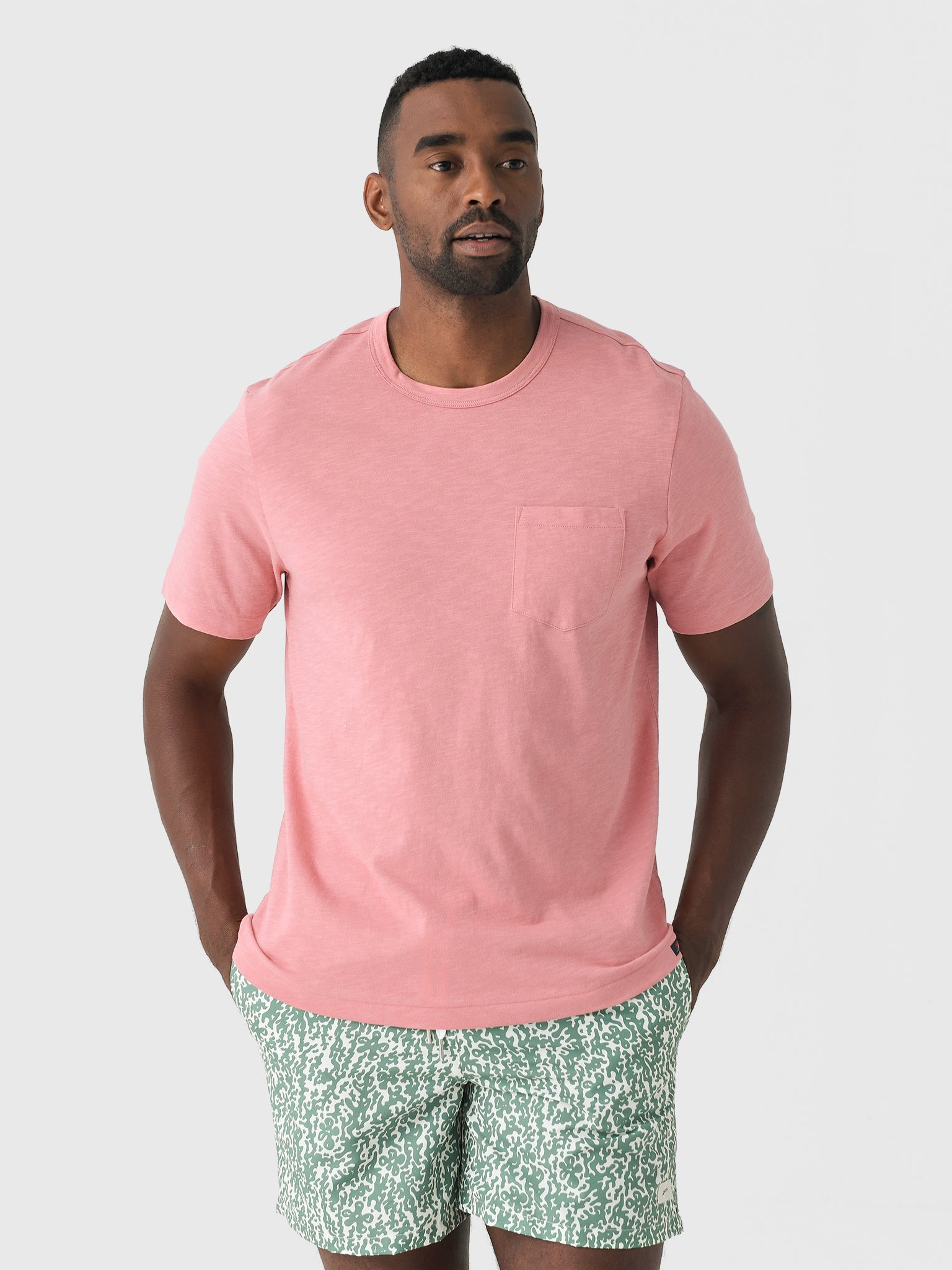 Faherty Brand Men's Sunwashed Regenerative Pocket Tee - Saint Bernard