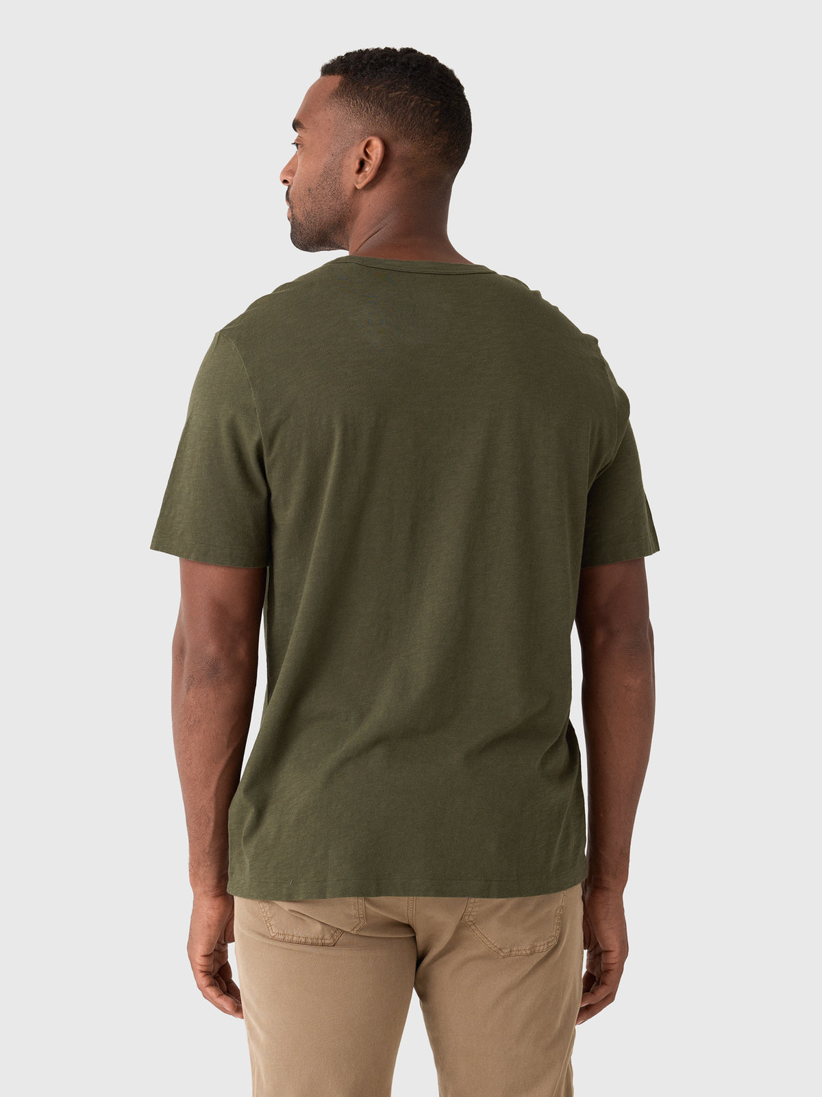 Faherty Brand Men's Sunwashed Regenerative Pocket Tee - Saint Bernard