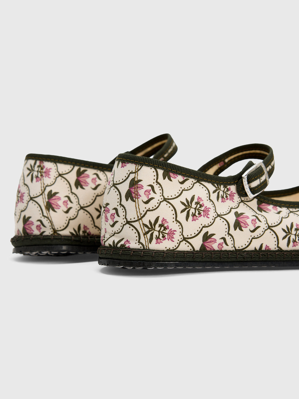 Vibi Venezia Women's Mary Jane Cotton Flat