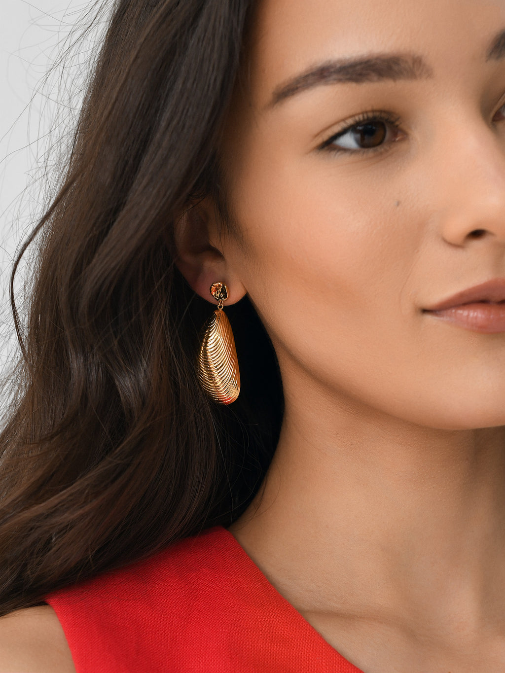 MOULES EARRINGxGOLD-alt1