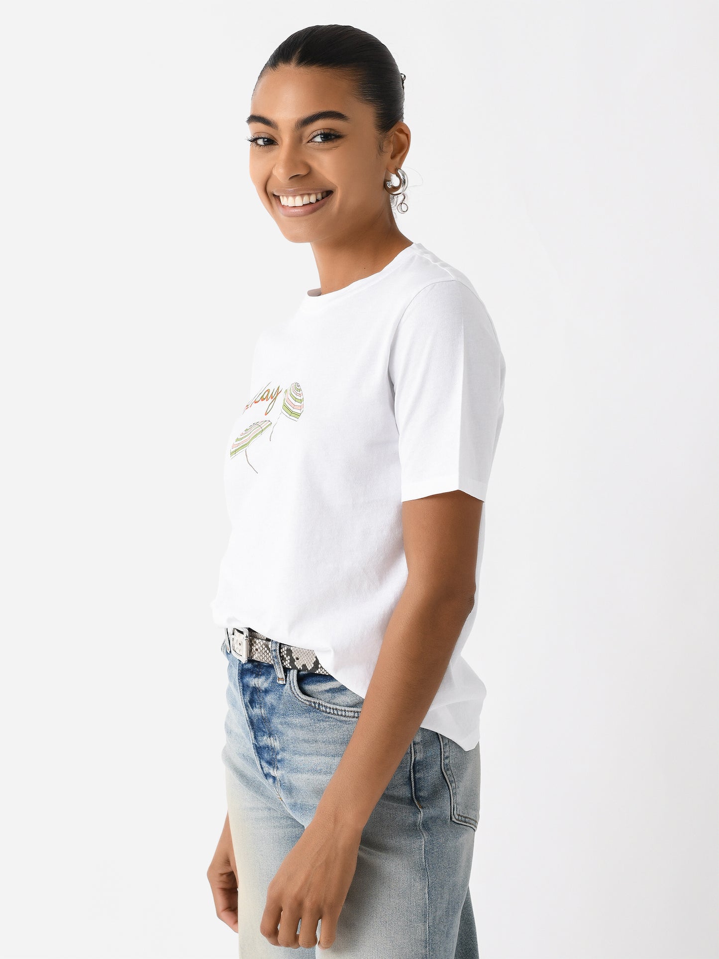 MS02P6-HOLxWHITE-alt2