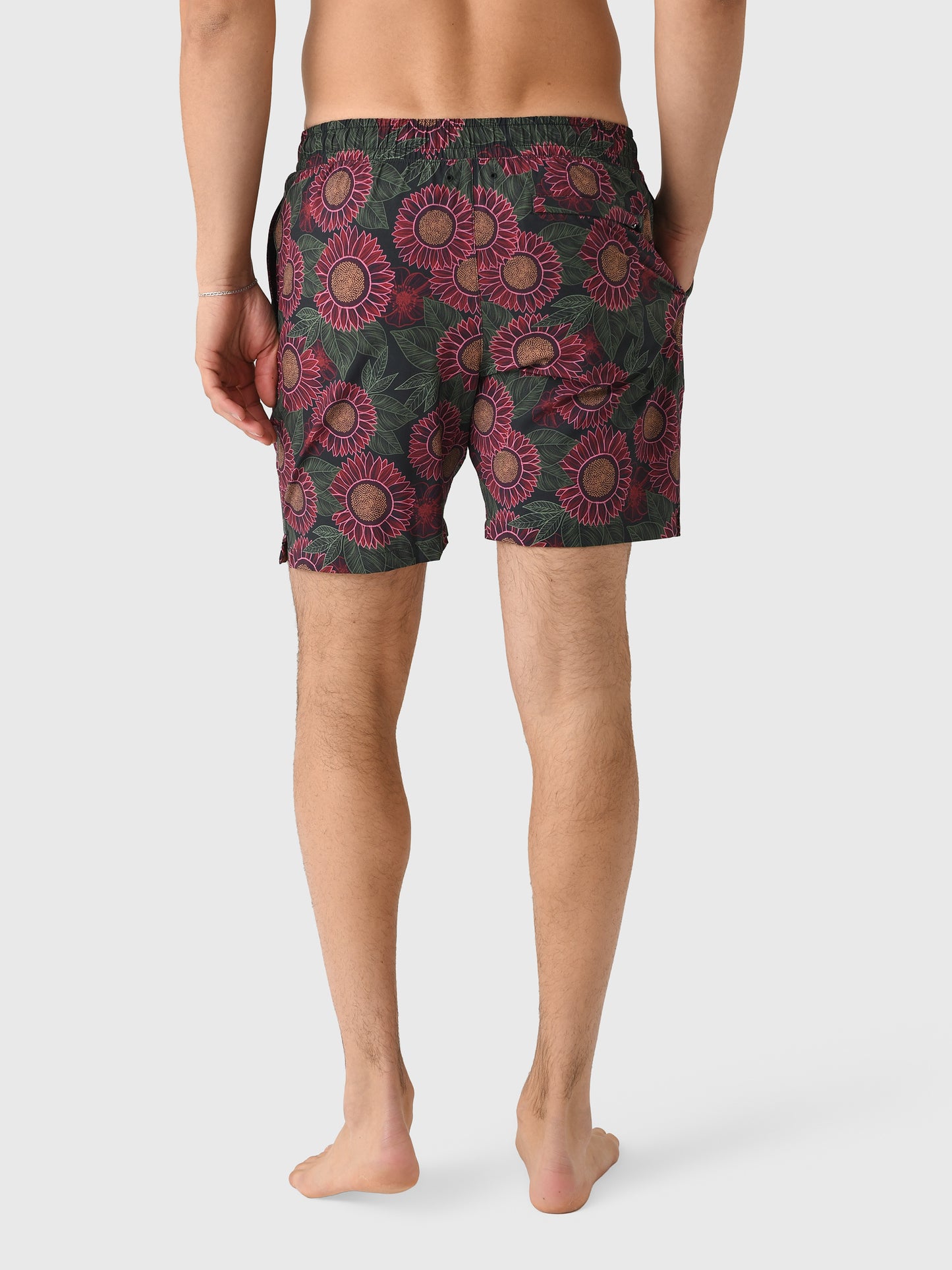 MSS2522xBLACKFLORALROAD-alt1