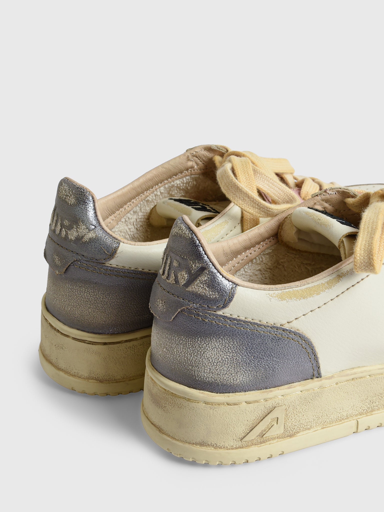 MT06xMETALLEATROSEBLKBOAR-alt2