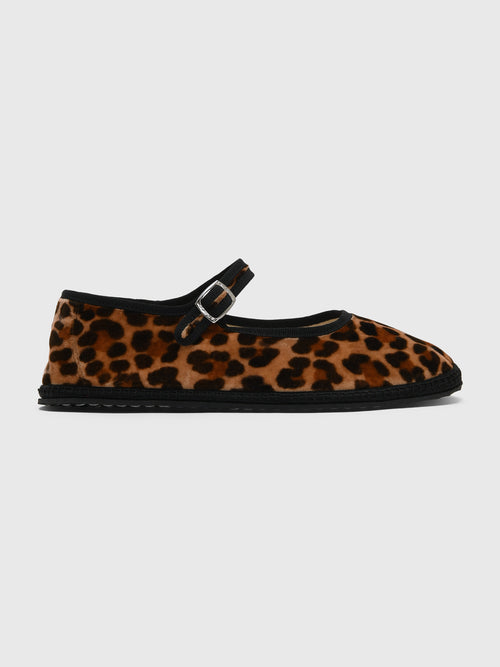Vibi Venezia Women's Mary Jane Velvet Flat - Saint Bernard