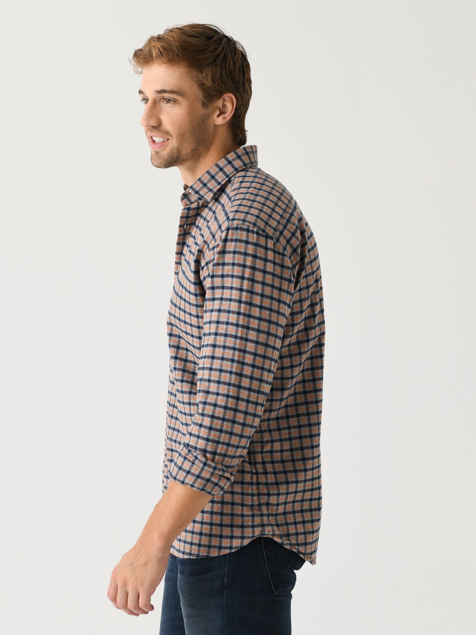 MW5V153-01xORANGE-alt2