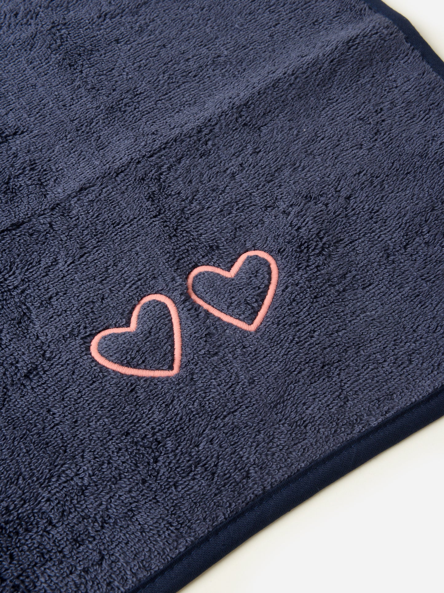 Makeup TowelsxCORALHEARTS-alt1