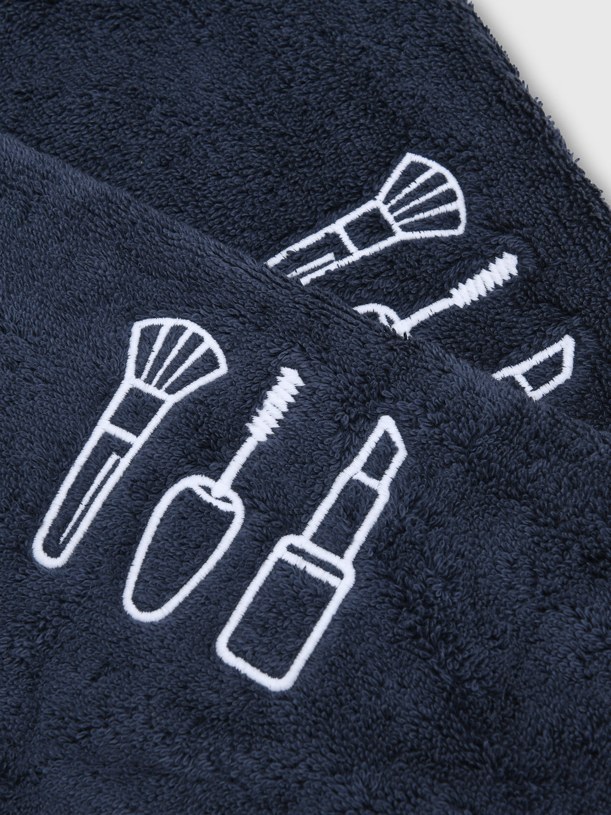 Weezie Makeup Towels - Saint Bernard