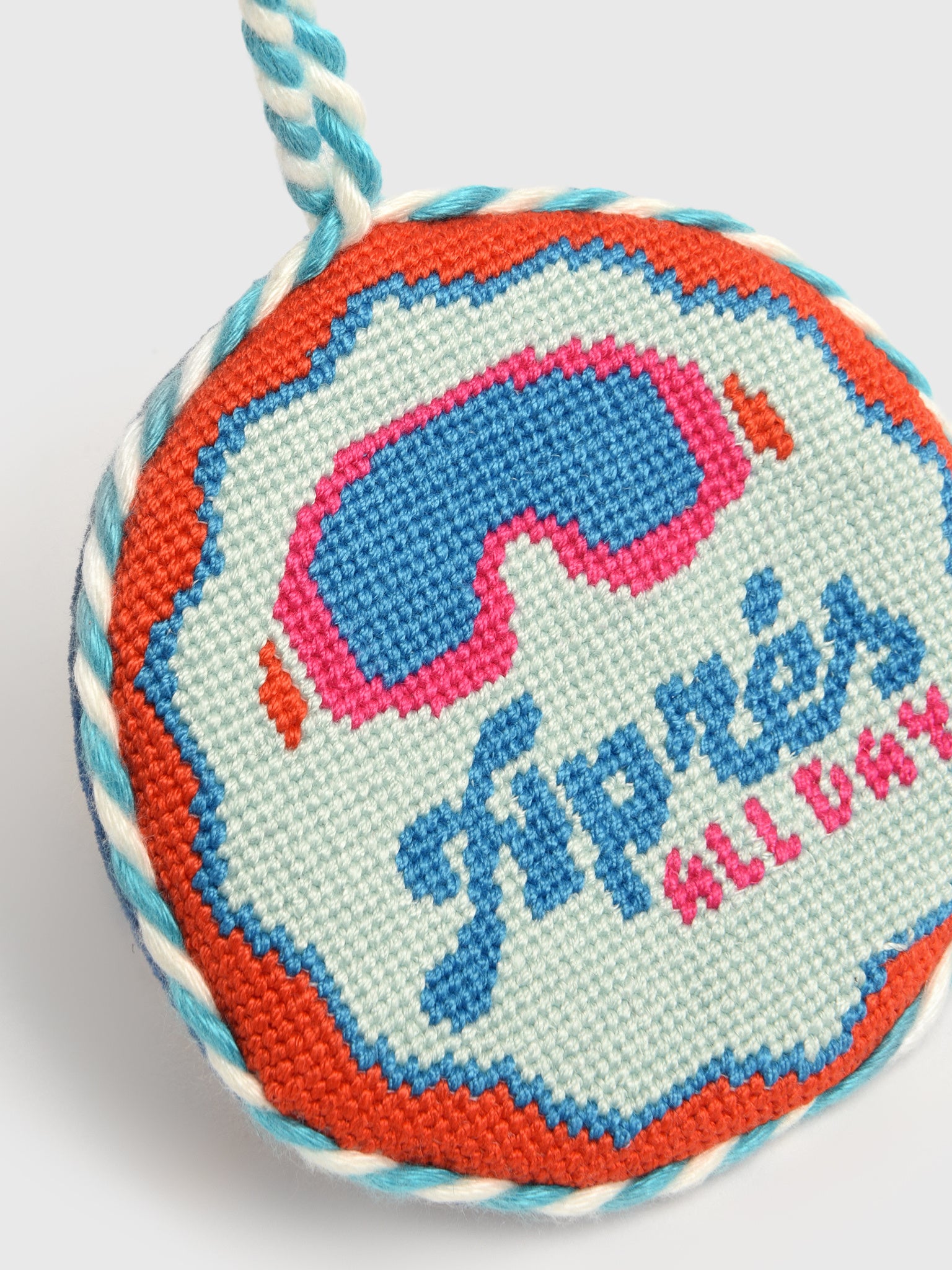 NEEDLEPOINT ORNAMENTxAPRESALLDAY-alt1