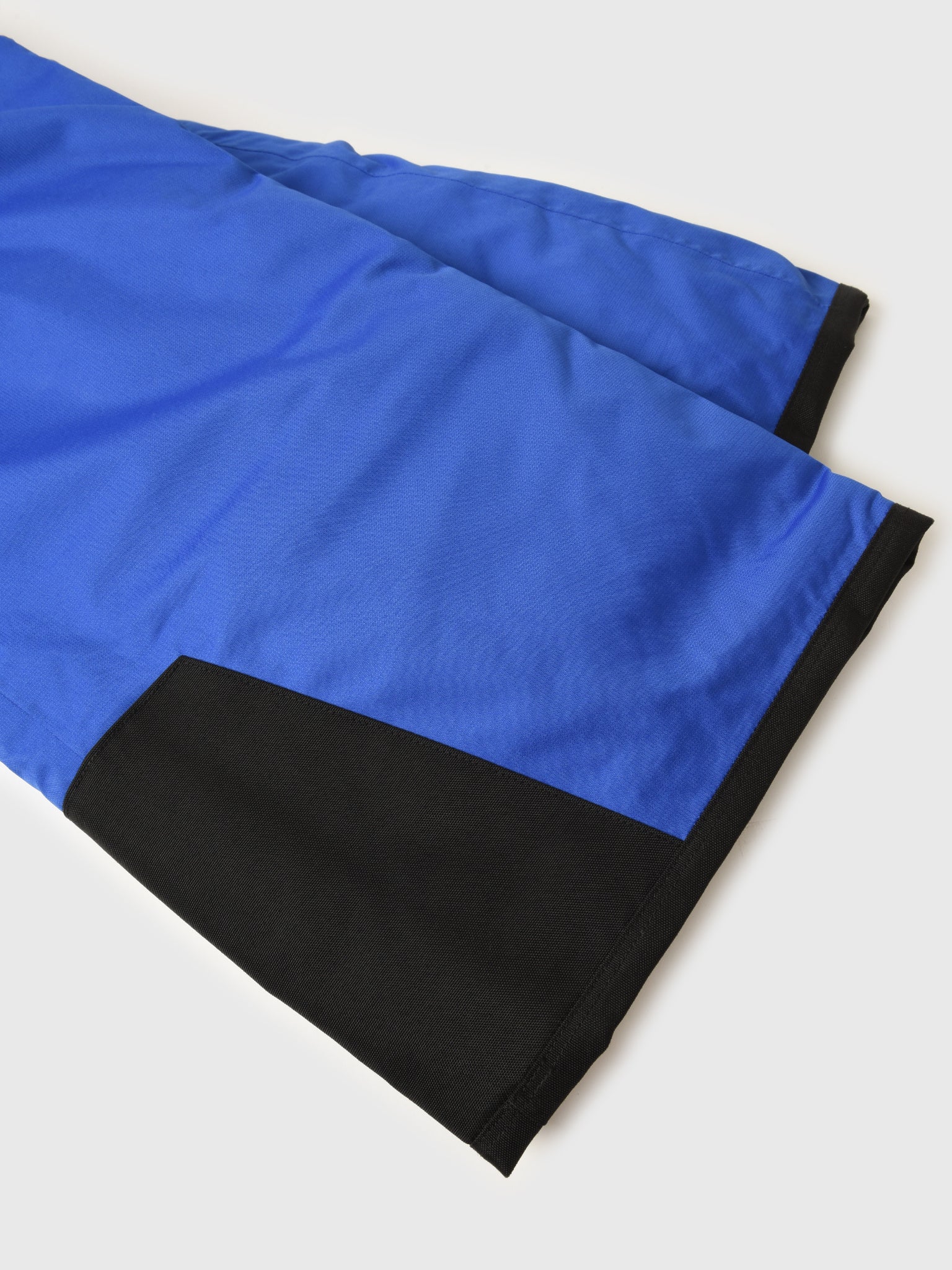 NF0A88TYxTNFBLUE-alt3