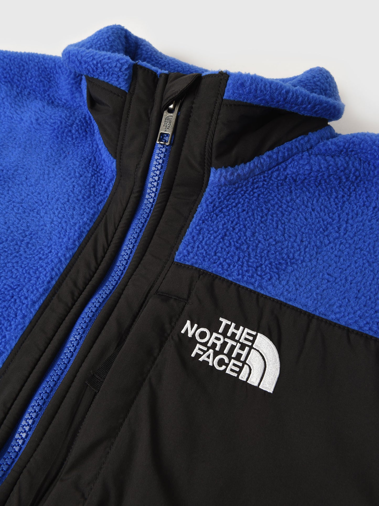 NF0A8AZGxTNFBLUE-alt2