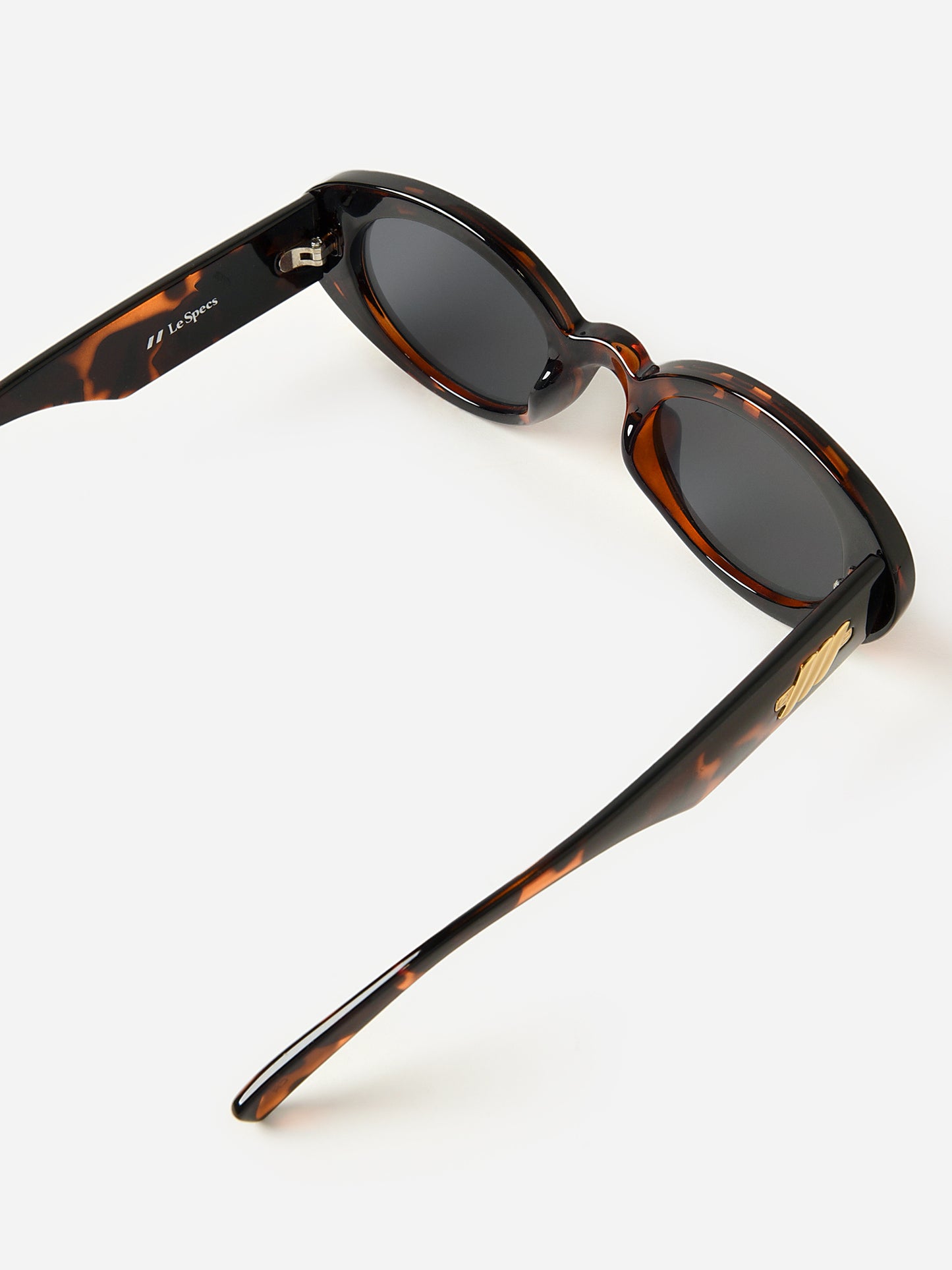 NOUVEAU VIExDARKTORT-alt4