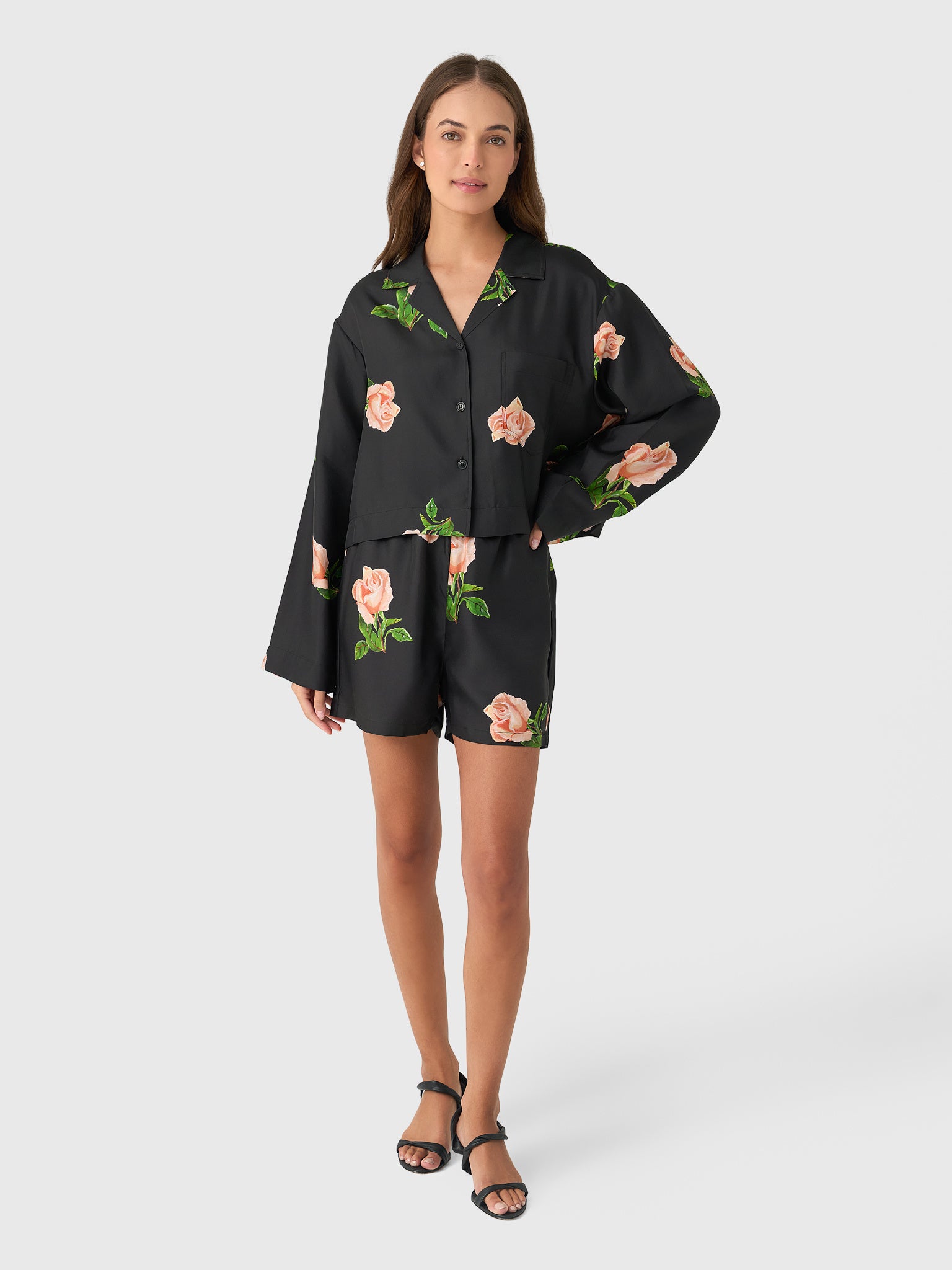 NW25PFST06098xOFFBLACKROSES-alt1