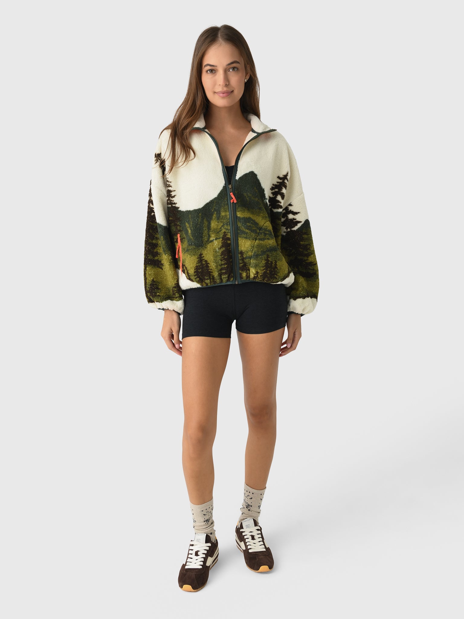 OKJ002B970xMOUNTAINVIEWLANDSCAPE-alt1