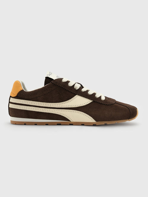 Oncept Women's Essex Sneaker