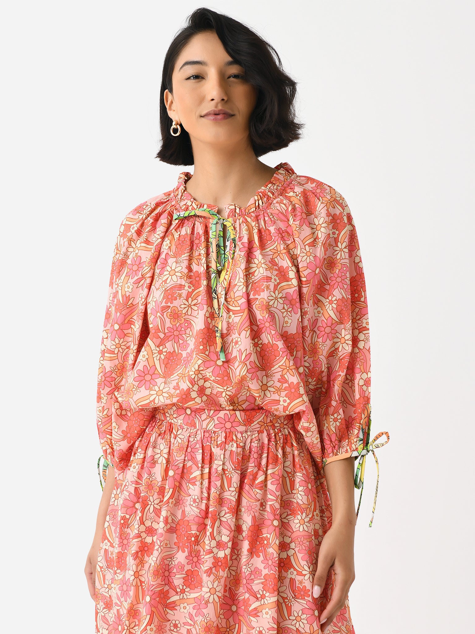 Sur La Vague Women's Orange Floral Contrast Blouse - Saint Bernard