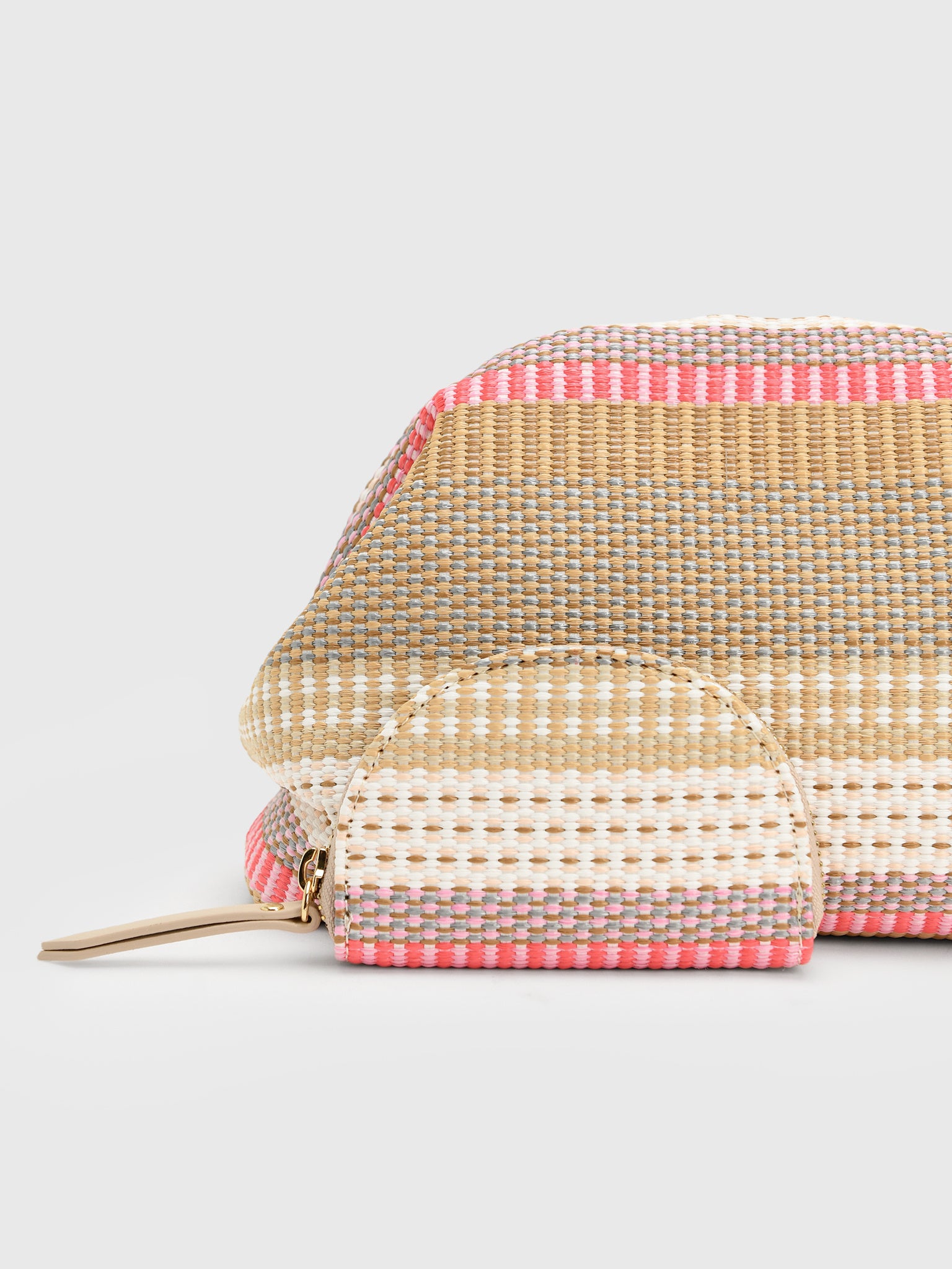 JOANSiE Oyster Clutch - Saint Bernard