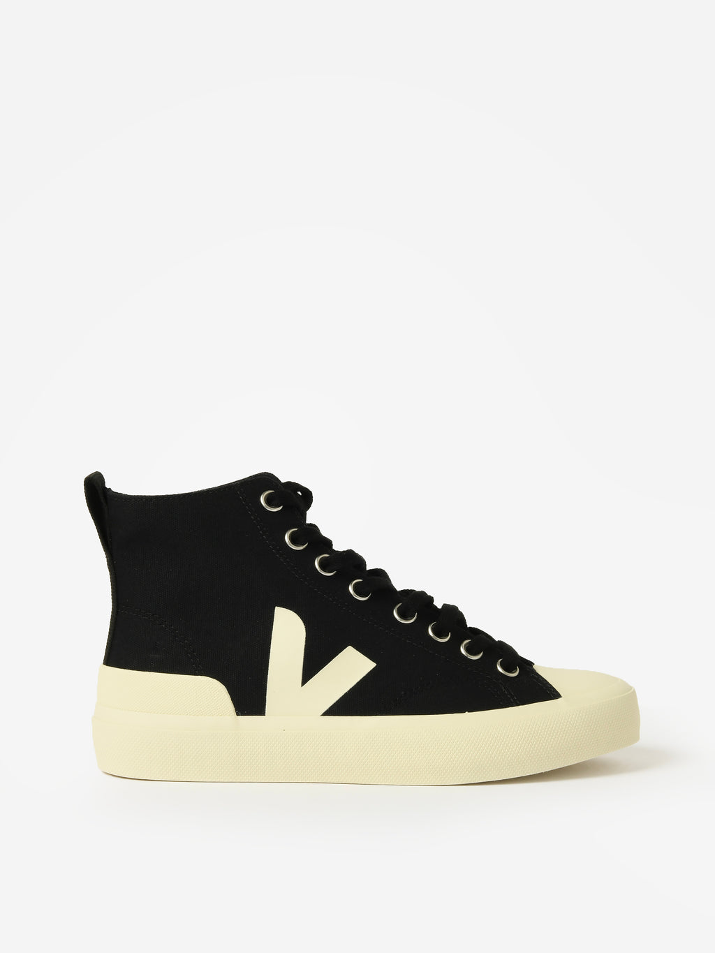 PA0101397AxBLACKPIERRE-alt1