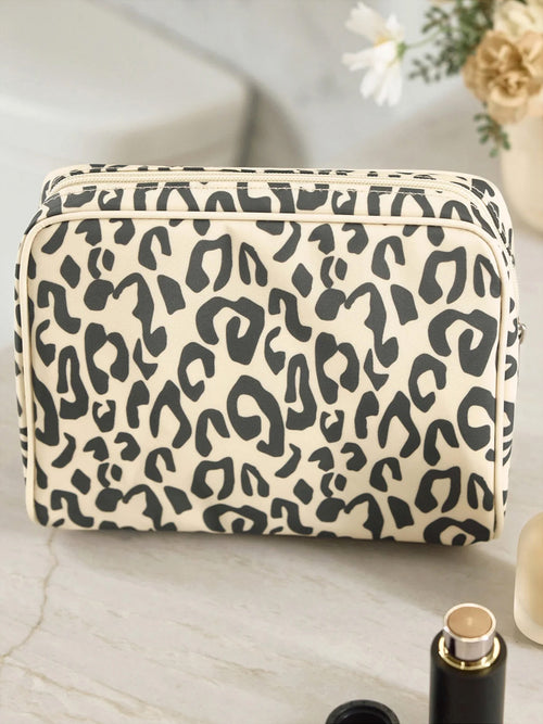 Weezie Medium Patterned Toiletry Bag