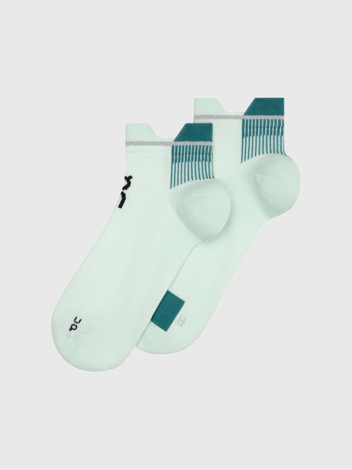 ON Performance Run Low Socks