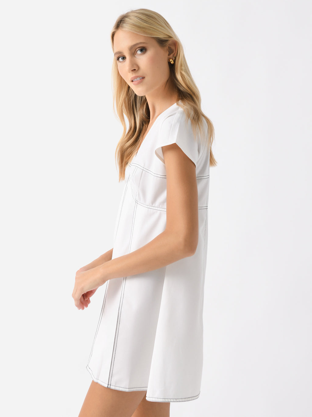 PF24-101xWHITE-alt2