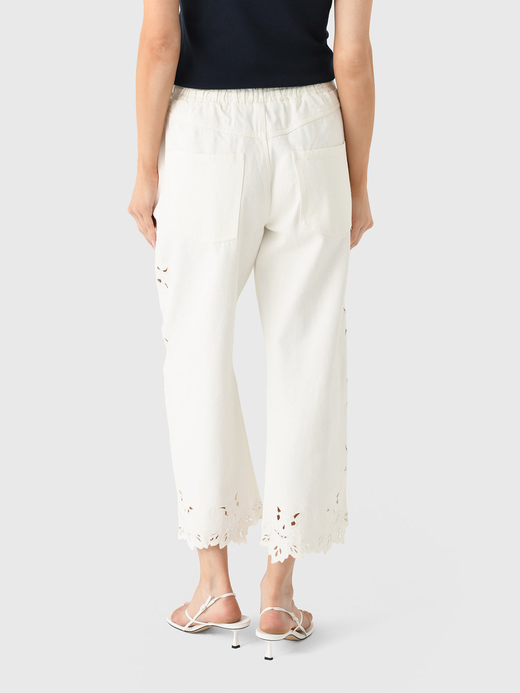 PF25-042xWHITE-alt2