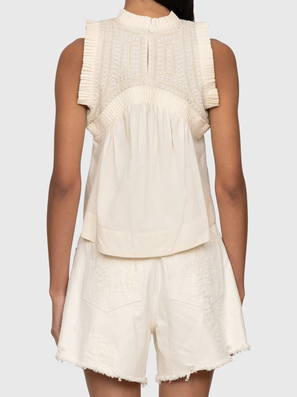 PF25-107xCREAM-alt1