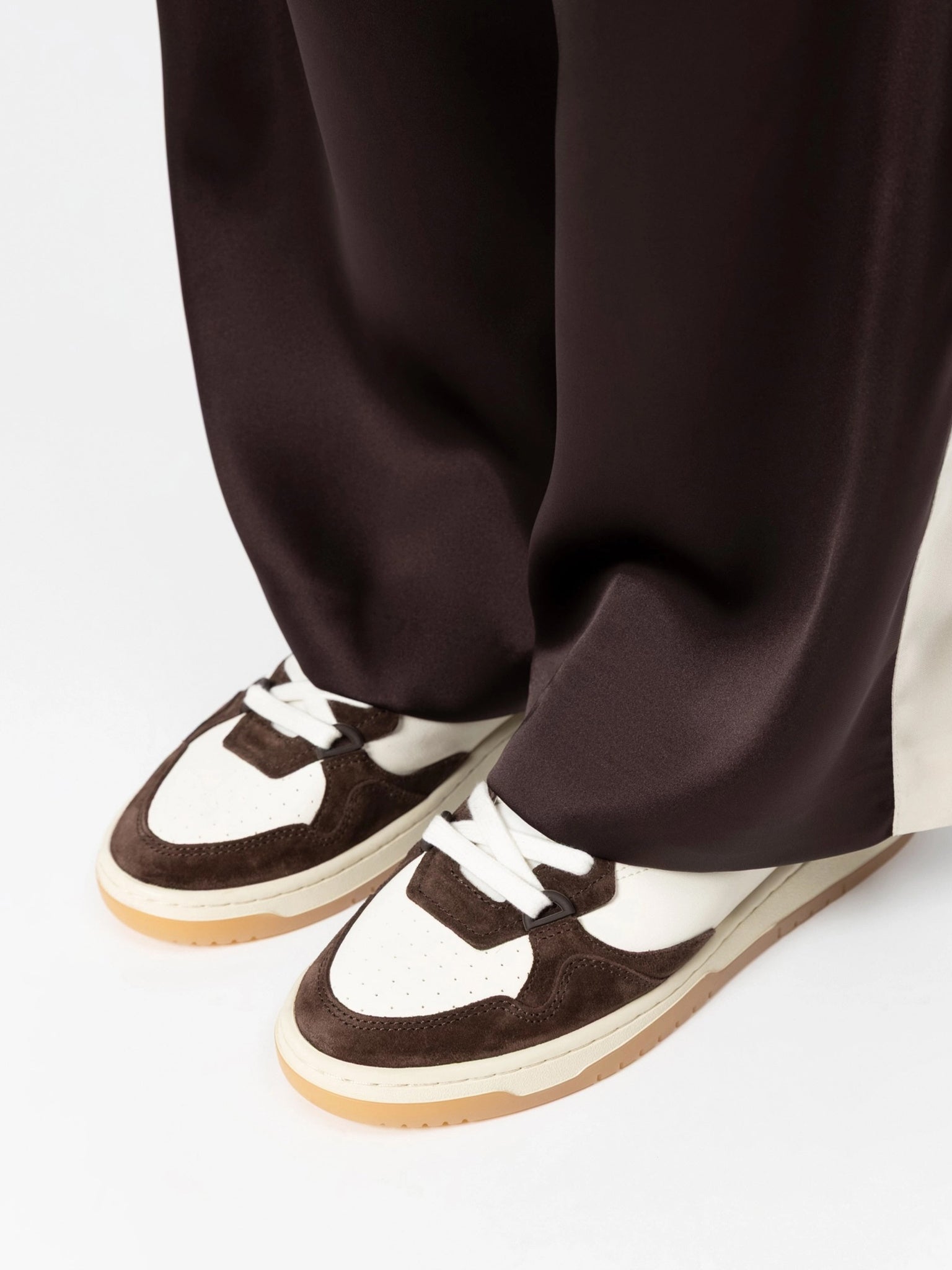 Oncept Women's Phoenix Sneaker – Saint Bernard