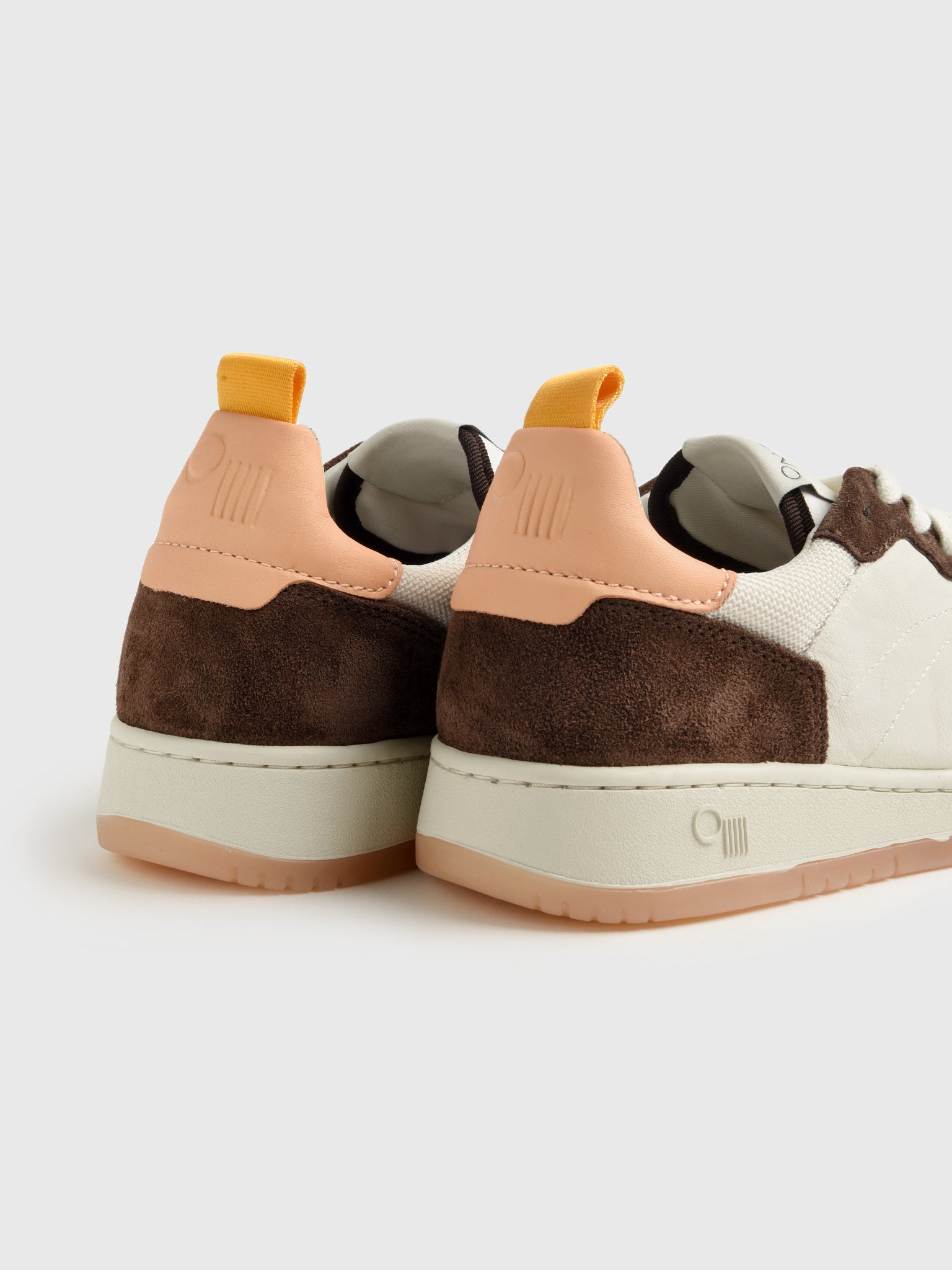 テラボゼン Oncept Women's Phoenix Sneaker – Saint Bernard