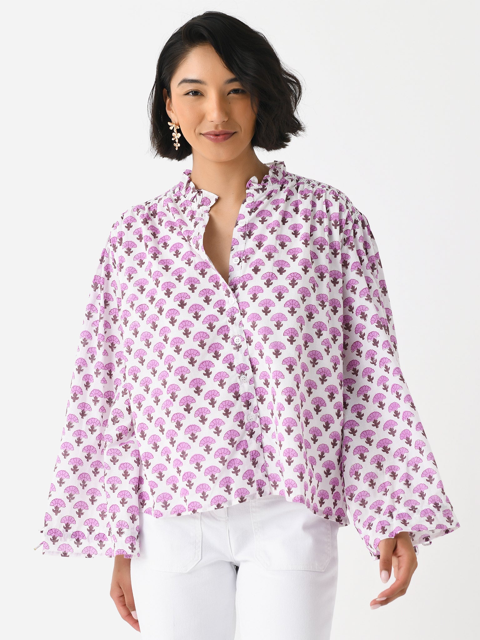 Sur La Vague Women's Pink Flower Button Blouse - Saint Bernard