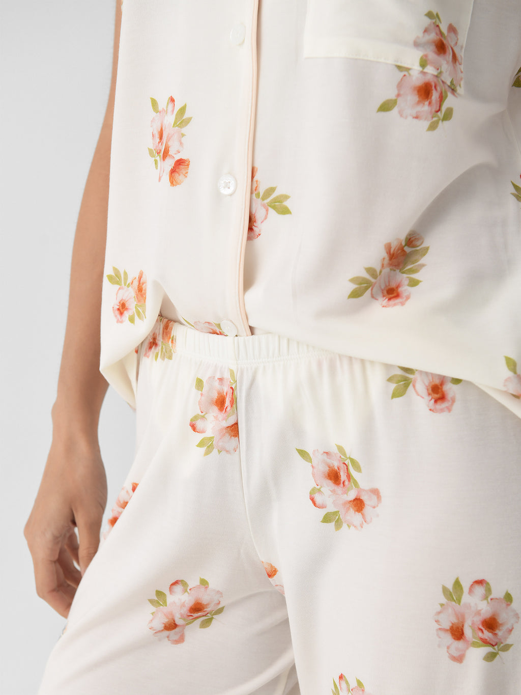 PJ1141TSZCxFLORALBLOOMIVYVANILLA-alt3