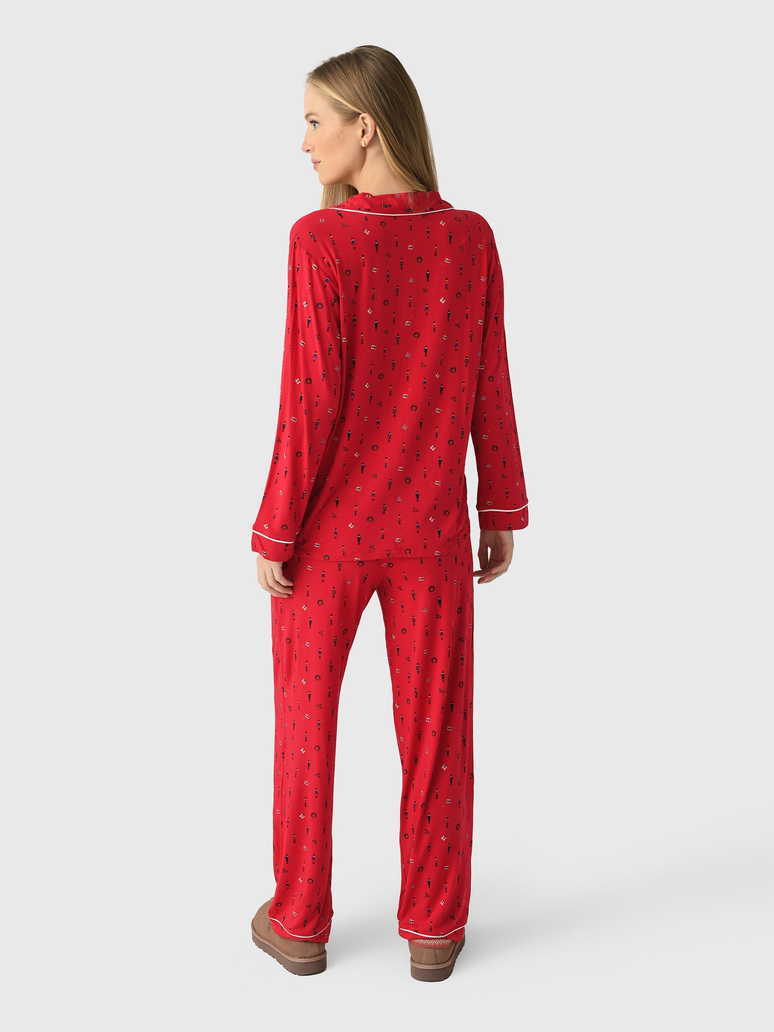 PJ1141xNUTCRACKERHOLLYRED-alt1