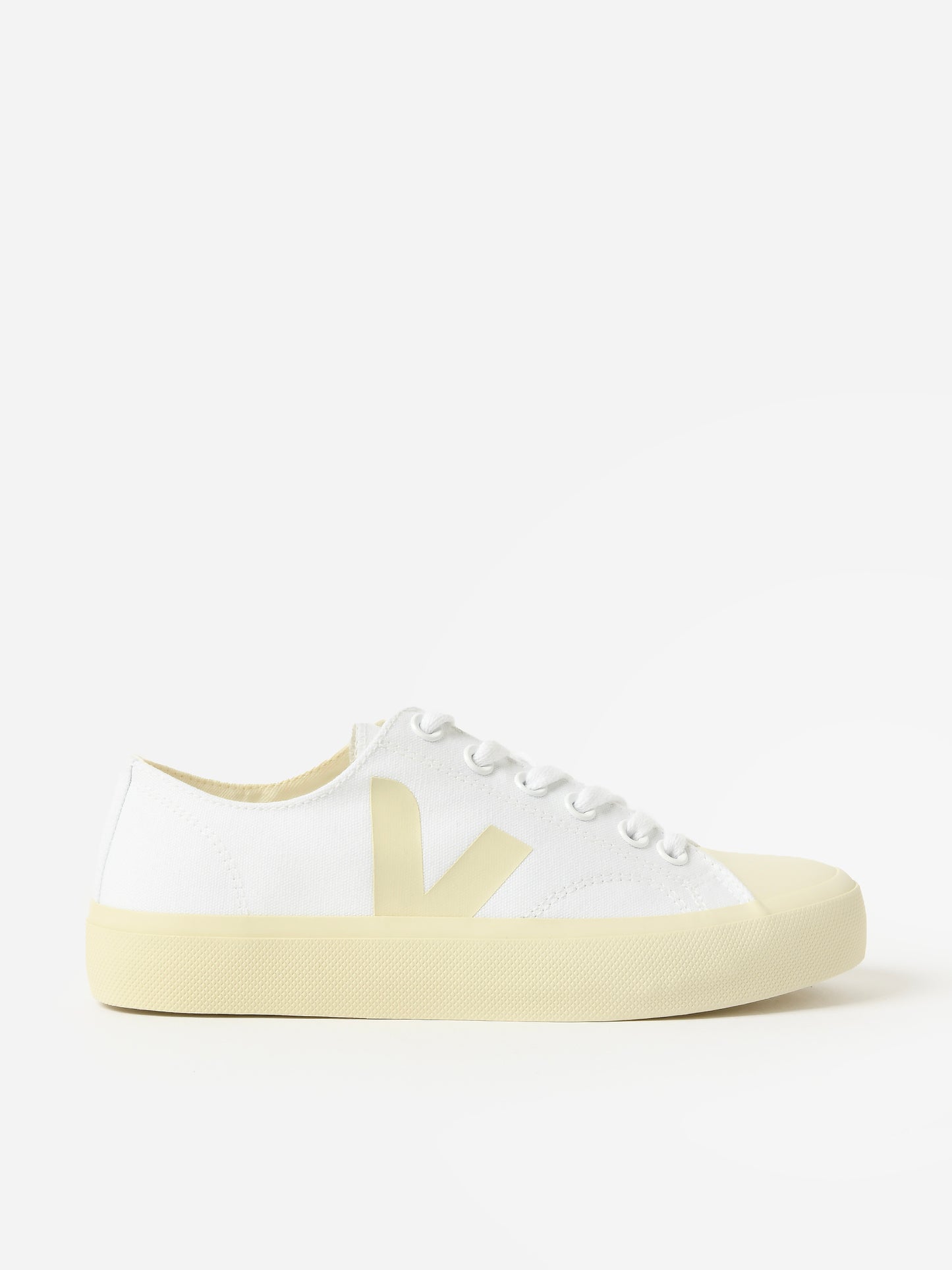 PL0101401AxWHITE-alt1
