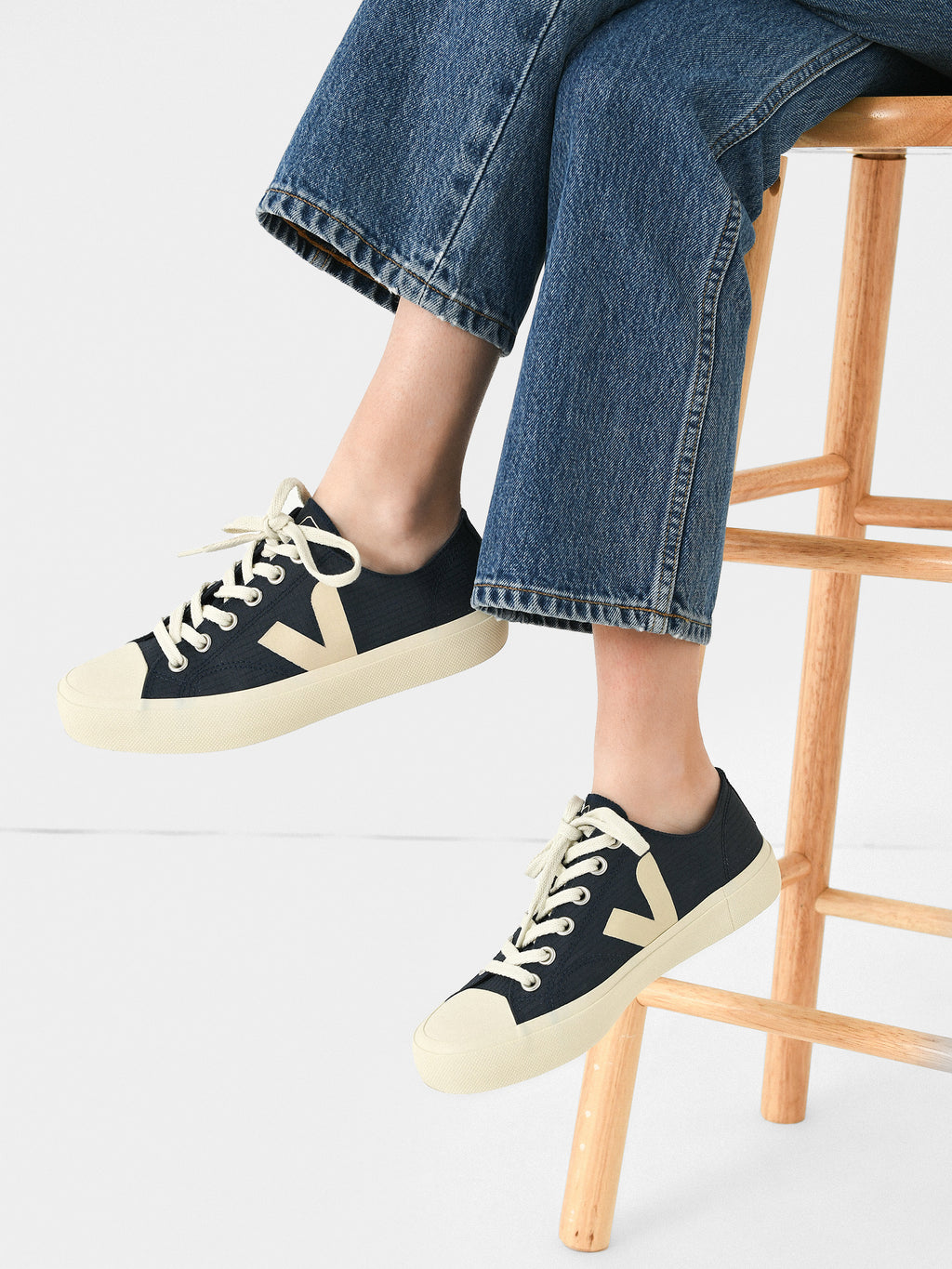 VEJA Women's Wata II Low Ripstop Sneaker - Saint Bernard