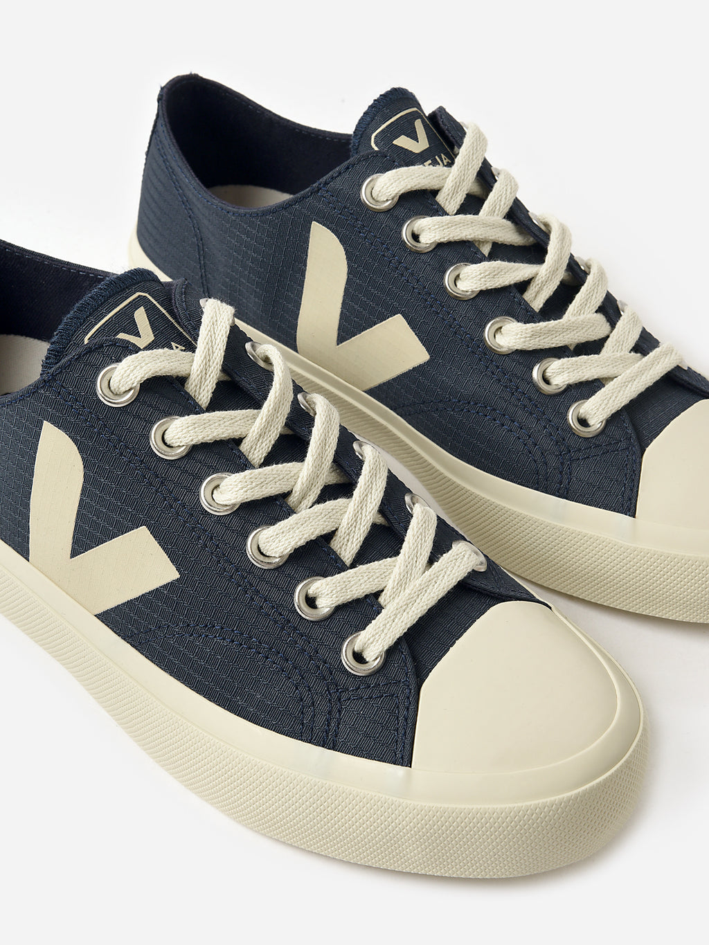 VEJA Women's Wata II Low Ripstop Sneaker - Saint Bernard