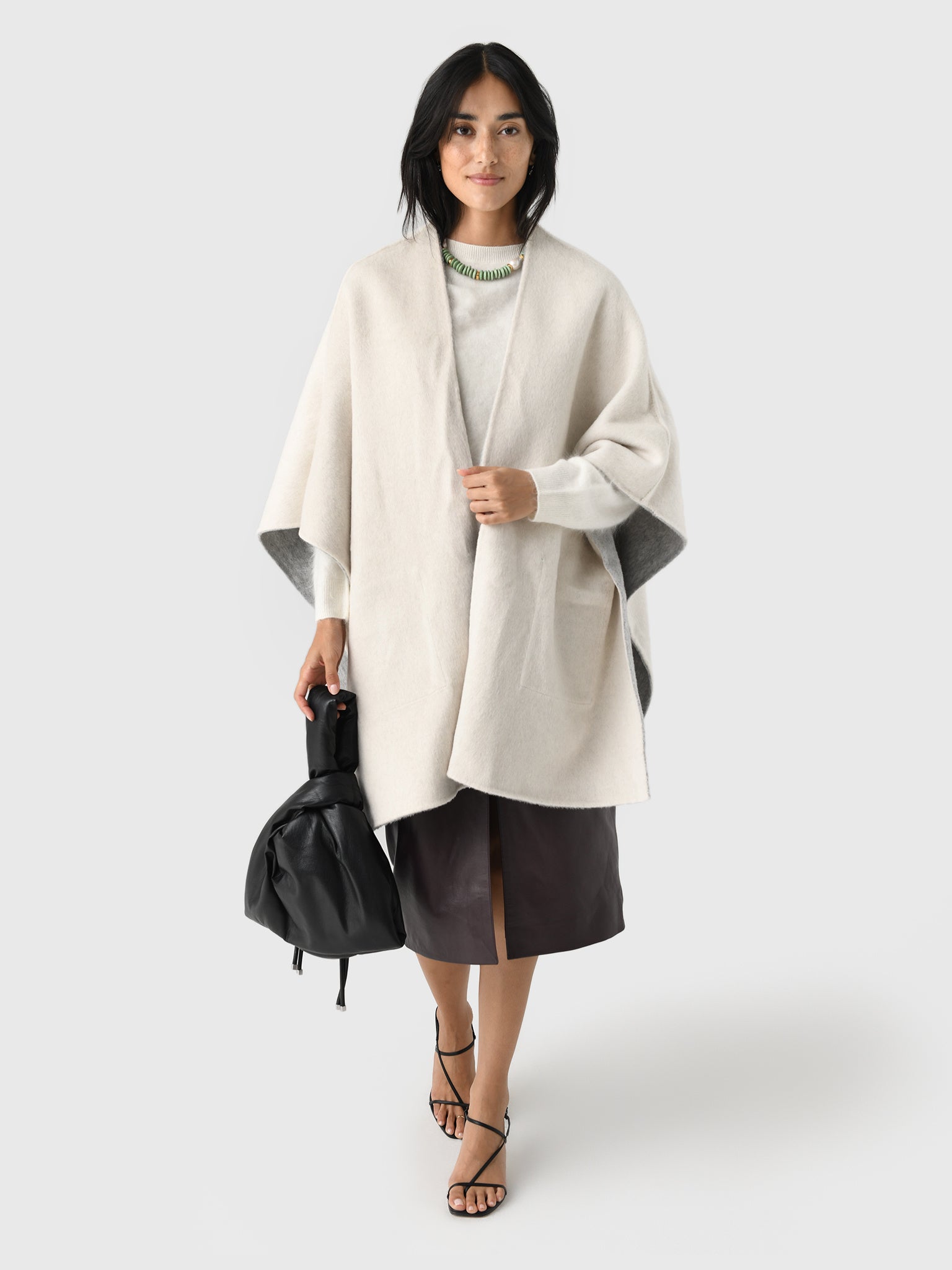 MVG Women's Reversible Cashmere Silk Cape – Saint Bernard