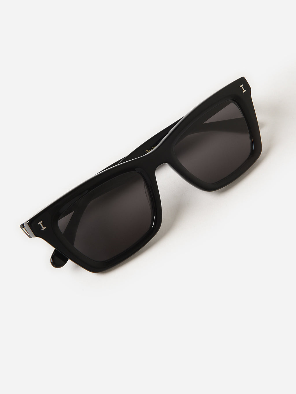 Illesteva Portugal Sunglasses - Saint Bernard
