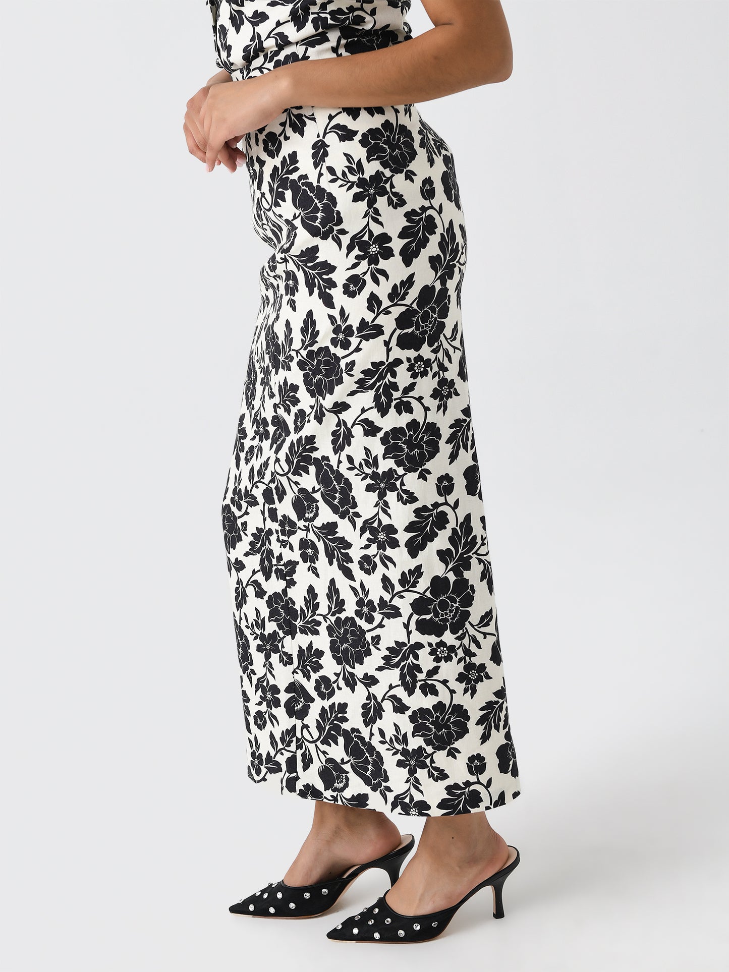 PS1212-BOWTxBONEBLACK-alt2