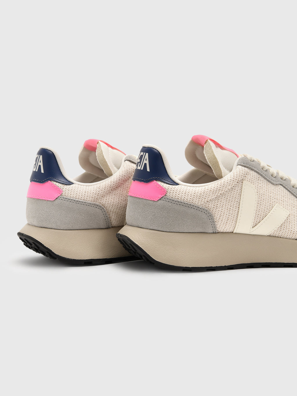 VEJA Women's Paulistana J-Mesh Sneaker - Saint Bernard