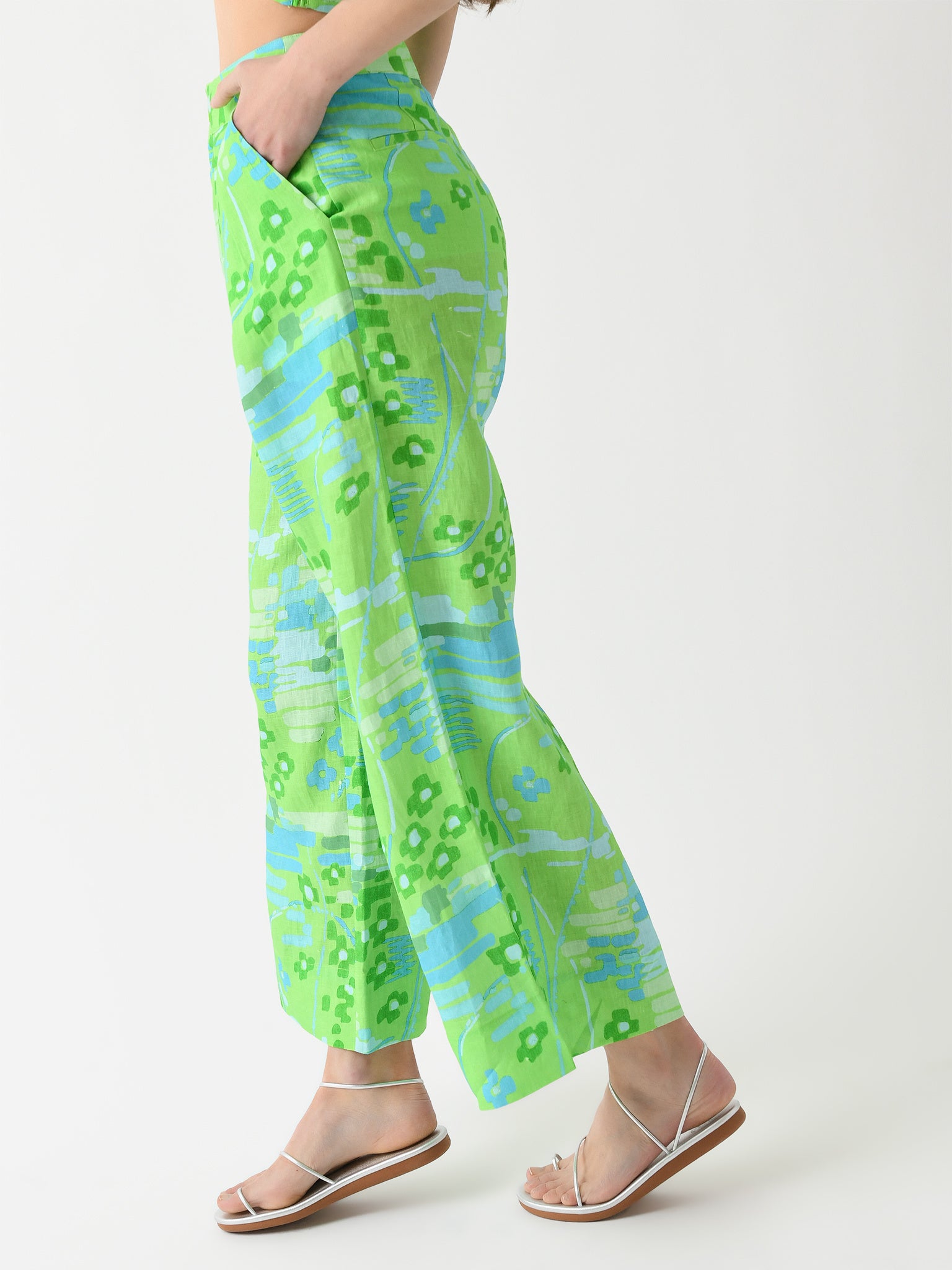 PT00058LIPxELECTRICEDEN-alt2