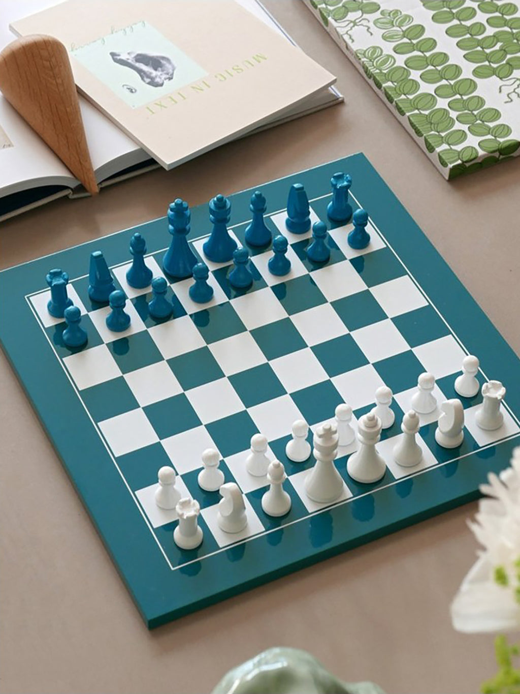 Printworks The Gambit Chess Set - Saint Bernard